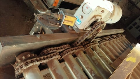 55" wide x 5' long, Powered Roller Conveyor, 2.5" diameter Rollers, 16-teeth drive sprocket, 1 HP, 1740 RPM - Image 6