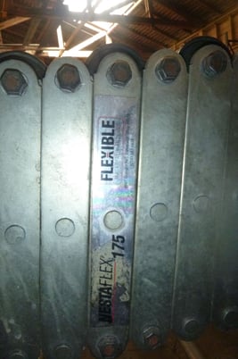 24" wide x 4.5' -17' long, NestaFlex, Skate Wheel Conveyor, 28" H, (9) wheels/axle, (10 available) legs - Image 4