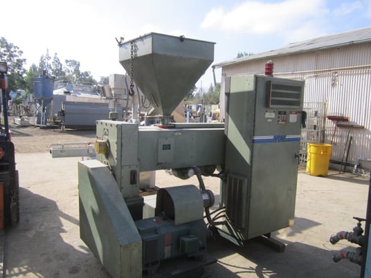 2.5" NRM #2-5-24, Extruder, single head, electrically heated, 2.5" diameter x 24" L plastic extruder, 40 HP - Image 3