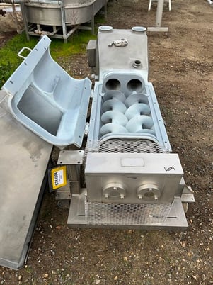 Stainless Steel Fabrication Company Steel Fabrication Company #700, Dual-Auger Feeder w/Hopper, 30" x 30" x - Image 7