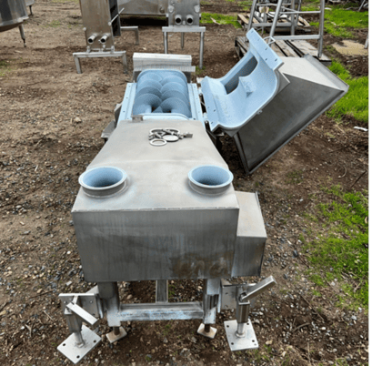 Stainless Steel Fabrication Company Steel Fabrication Company #700, Dual-Auger Feeder w/Hopper, 30" x 30" x - Image 8