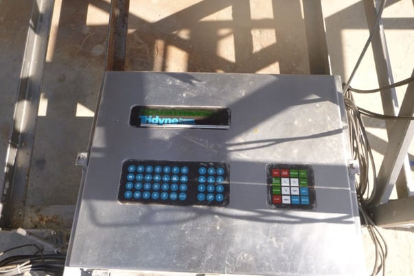 Tridyne #F-2000, 2-Lane Net Weigh Scale, Stainless Steel, 5 lbs max capacity, (2) vibratory conveyors, 36" x - Image 5