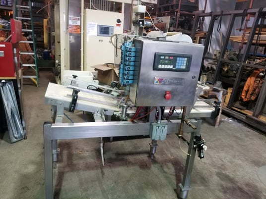 Meheen, Bottle Filler w/Crowner, 4-Head, includes plastic belt conveyor, used for filling 12-ounce bottles - Image 4