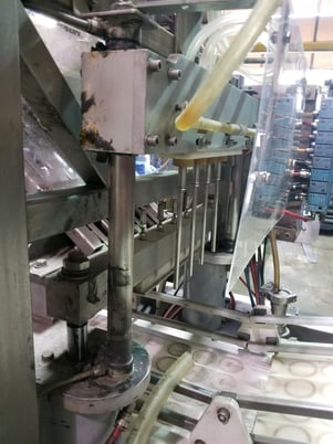 Meheen, Bottle Filler w/Crowner, 4-Head, includes plastic belt conveyor, used for filling 12-ounce bottles - Image 10
