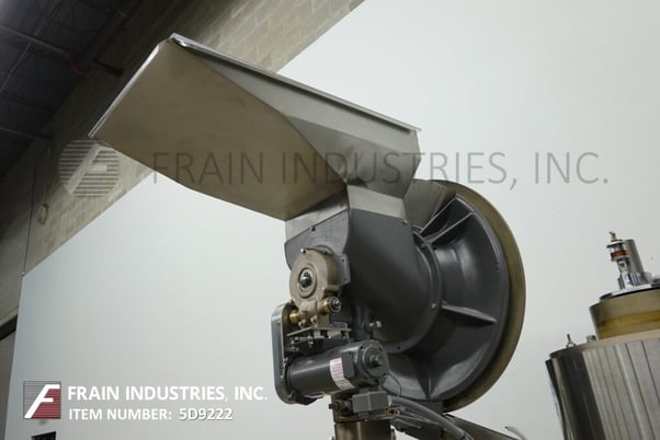 Pneumatic Scale #D4F, automatic, Stainless Steel, 4-head rotary, chuck capper capable of speeds from 40-120 - Image 2