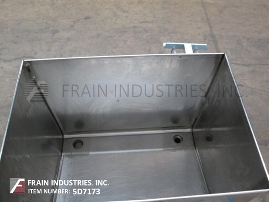 Cozzoli #VR320-227, Semi-automatic, 2-head piston filler, capable of fill ranges from 10ml to 120ml - Image 2