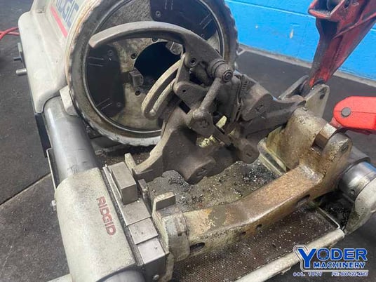 1/4" -4" Ridgid #1224, bolt & pipe threader, 1/2"-2" bolt capacity, 1-1/2 HP, reaming attachment - Image 6