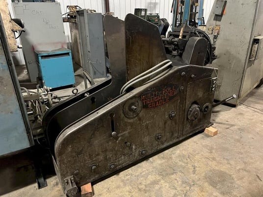 2500 lb. Baird, coil cradle & straightener, 8" x .090" stock, 48" outside dimension, 7-roll straightener - Image 2