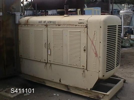 100 KW Roilien #H884U, Propane Generator, 240 V, 300 Amps, 625 hours - Image 3