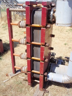 32 sq.ft., Alfa-Laval, Plate Heat Exchanger, (16) 17" W x 47" H x 3/8" thick graphite plates, 21 liter - Image 1