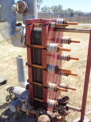 32 sq.ft., Alfa-Laval, Plate Heat Exchanger, (16) 17" W x 47" H x 3/8" thick graphite plates, 21 liter - Image 3