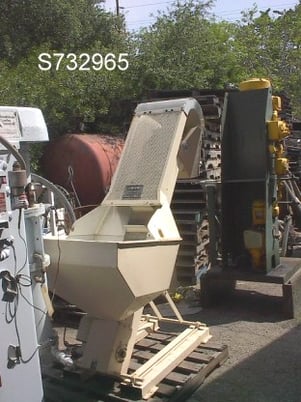 10 cu.ft. Aylesbury Automation Ltd. #50EL354, Hopper, bottle infeed, Carbon Steel, 27" x 27" x 20" deep, 7" - Image 1