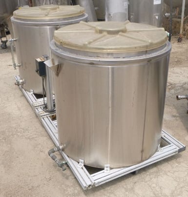100 gallon Kettle, (2) 50 gallon kettle, Stainless Steel, jacketed tanks, 30" diameter x 22" tall, 2" - Image 1