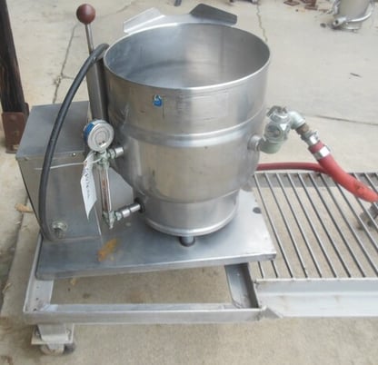 5 gallon Groen/dover /Dover #TDB/7-20, Electrically Heated Self-Contained Kettle, 2/3 jacket, 14" diameter x - Image 1