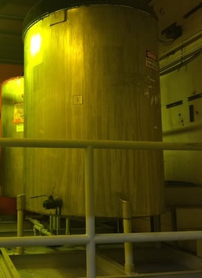 700 gallon 304 Stainless Steel Tank, OT/CB, 4' 6" diameter x 6" straight side - Image 4