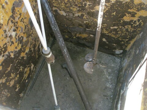 800 gallon RFP Tank, agitated OT/FB, 4' wide x 4' long x 7' deep - Image 3