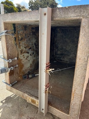 800 gallon RFP Tank, agitated OT/FB, 4' wide x 4' long x 7' deep - Image 5