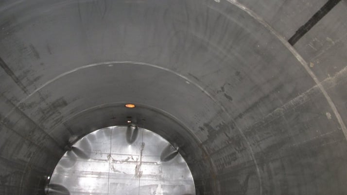 5000 gallon Stainless Steel Horizontal Tank, 88" diameter x 16' long, 18 coils 1" x 14' 6" - Image 4