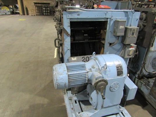 No. W12A Torin, spring coiler, multiple wire feed, double diameter, single pitch, 45" wire payoff - Image 3
