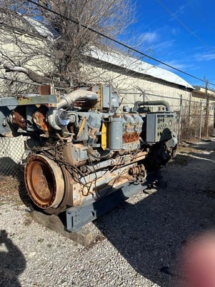 1340 HP @ 1400 RPM, Caterpillar #G3516, Natural gas engine, 2001 - Image 1