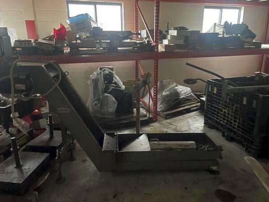 17.75" wide x 7.1' long, Hennig #102627, gooseneck style parts conveyor, 1/8 HP, 2016 - Image 1