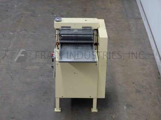 Ratti Jean, 15.75" wide circular blade caramel cutter, with an adjustable gap rotary blade assembly, control - Image 3