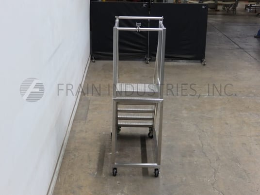 5 Step EHS Solutions CST110, Stainless Steel with 34" x 30" standing platform, 41" high guard rail & locking - Image 4