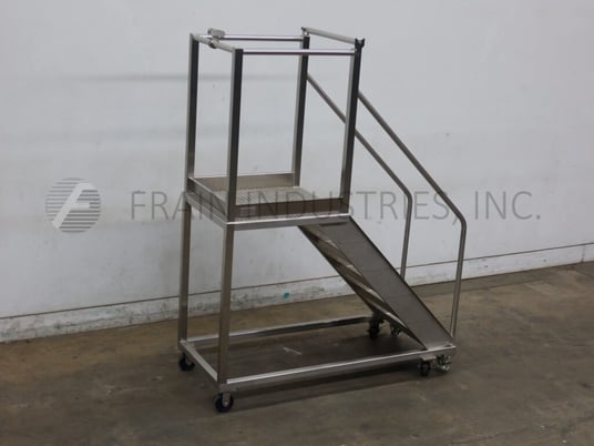 5 Step EHS Solutions CST110, Stainless Steel with 34" x 30" standing platform, 41" high guard rail & locking - Image 5