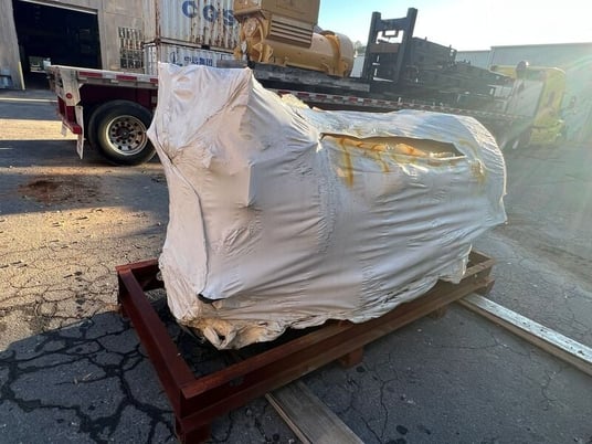 3000 KVA, 1500 RPM, Marathon MagnaPower, generator end, 400 Volts - Image 1