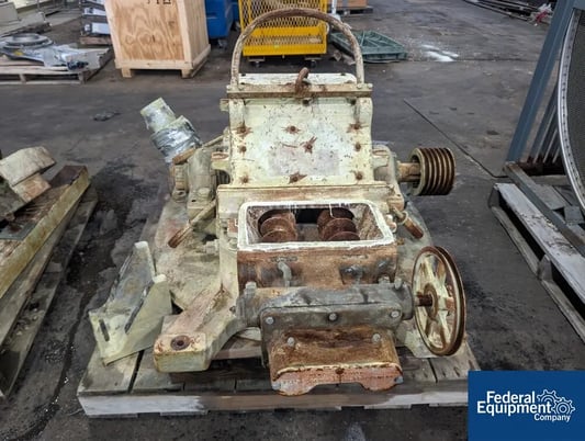 Mikro #TH Pulverizer Hammer Mill, dual horizontal screw feeder, with main motor - Image 4