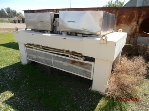 Hubert C. Stollenwerk #HCS E-118, Horizontal Fruit Press, 36" x 36" Stainless Steel Platens, 3" trough side - Image 1