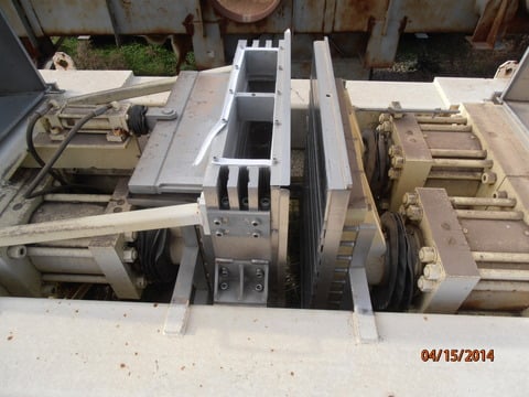 Hubert C. Stollenwerk #HCS E-118, Horizontal Fruit Press, 36" x 36" Stainless Steel Platens, 3" trough side - Image 5