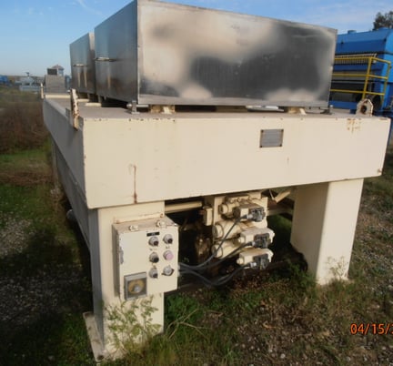 Hubert C. Stollenwerk #HCS E-118, Horizontal Fruit Press, 36" x 36" Stainless Steel Platens, 3" trough side - Image 7