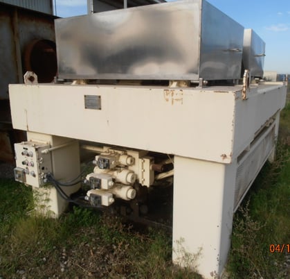 Hubert C. Stollenwerk #HCS E-118, Horizontal Fruit Press, 36" x 36" Stainless Steel Platens, 3" trough side - Image 9