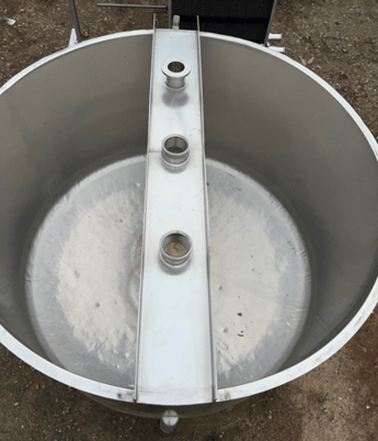 200 gallon Stainless Steel Cone-Bottom Tank, 48" diameter x 24" deep, 2" diameter Center bottom outlet, (2) - Image 4