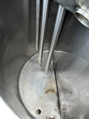 175 gallon Stainless Steel Dual Compartment Tank, 38" diameter x 36" deep Vessel w/35" H divider, (4) 2" & - Image 8