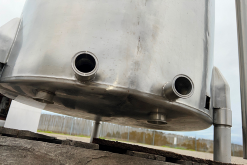 175 gallon Stainless Steel Dual Compartment Tank, 38" diameter x 36" deep Vessel w/35" H divider, (4) 2" & - Image 9