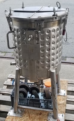25 gallon Walker, Stainless Steel Dimple-Jacketed Tank, 17.5" diameter x 22.5" straight side, 1.5" center - Image 4