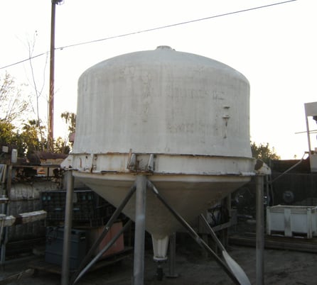 1750 gallon Fiberglass Tank, 8' diameter x 52" straight side, 18" diameter Manway, 2" side top inlet, 2" - Image 1