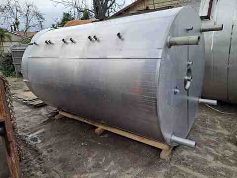 2000 gallon Stainless Steel Tank, 72" diameter x 104" H 5-zone jacketed vessel, 18" diameter Top manway, 3" - Image 3