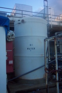 2000 gallon Tank, fiberglass reinforced plastic, 6' diameter x 9.5' straight side, 20" side bottom manway - Image 1