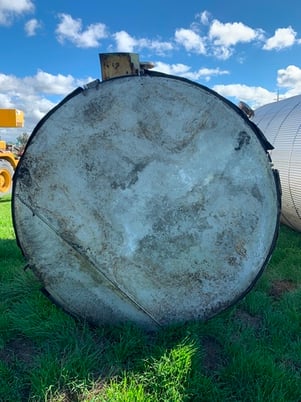 2100 gallon Stainless Steel Tank, 6' diameter x 10' H, 2" magnesium silicate insulation, 24" diameter Flanged - Image 5