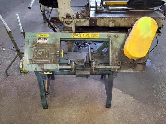 9.5" x 11" Wellsaw #58B, portable bandsaw, 1/2" x.025" x7' 9" blade, 76-141-268 SFPM, S/N 7885 - Image 1