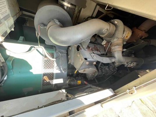 264 KW Multiquip Power #DCA300, mobile diesel generator, multi-voltage, 11579 hours, 2006 - Image 7