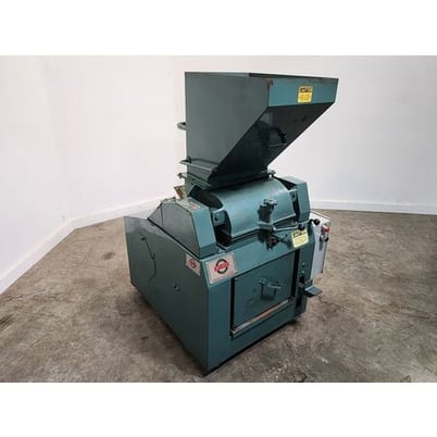 Holmes Bros. Inc. #401XL, hammermill crusher, 7 HP, 1760 RPM, 213T frame, 575 V. - Image 2