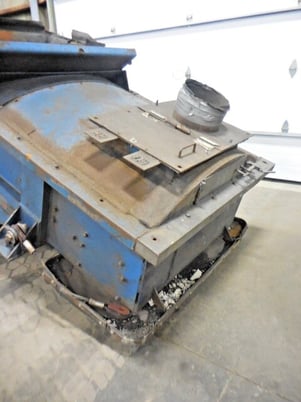 Kinergy #KDF-48-HDDT, vibratory feeder, 5 HP, 880 RPM, 230/460 V. - Image 2