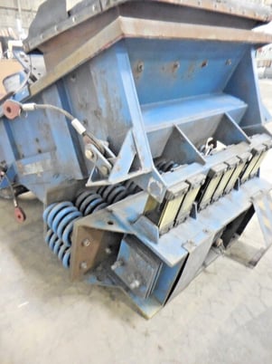 Kinergy #KDF-48-HDDT, vibratory feeder, 5 HP, 880 RPM, 230/460 V. - Image 5