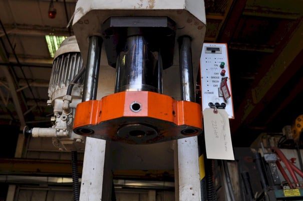 10 Ton, Hydraulic C-Frame Press, 6" stroke, 4" adj., 17.5" x17" bed, 1994 - Image 6