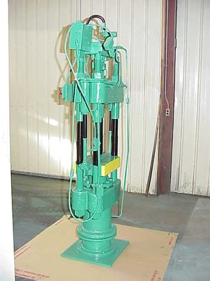 57 Ton, Up-act., 14" x 12", 4-post, 7" stroke, 21.5" daylight, 7" ram, 37" work height, some valves, #695 - Image 2