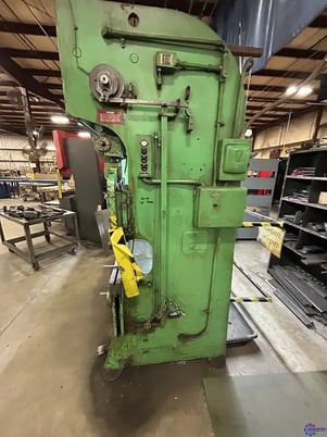 35 Ton, Diacro #14-72, hydraulic press brake, 6' overall, 62" between housing, 2" str - Image 3
